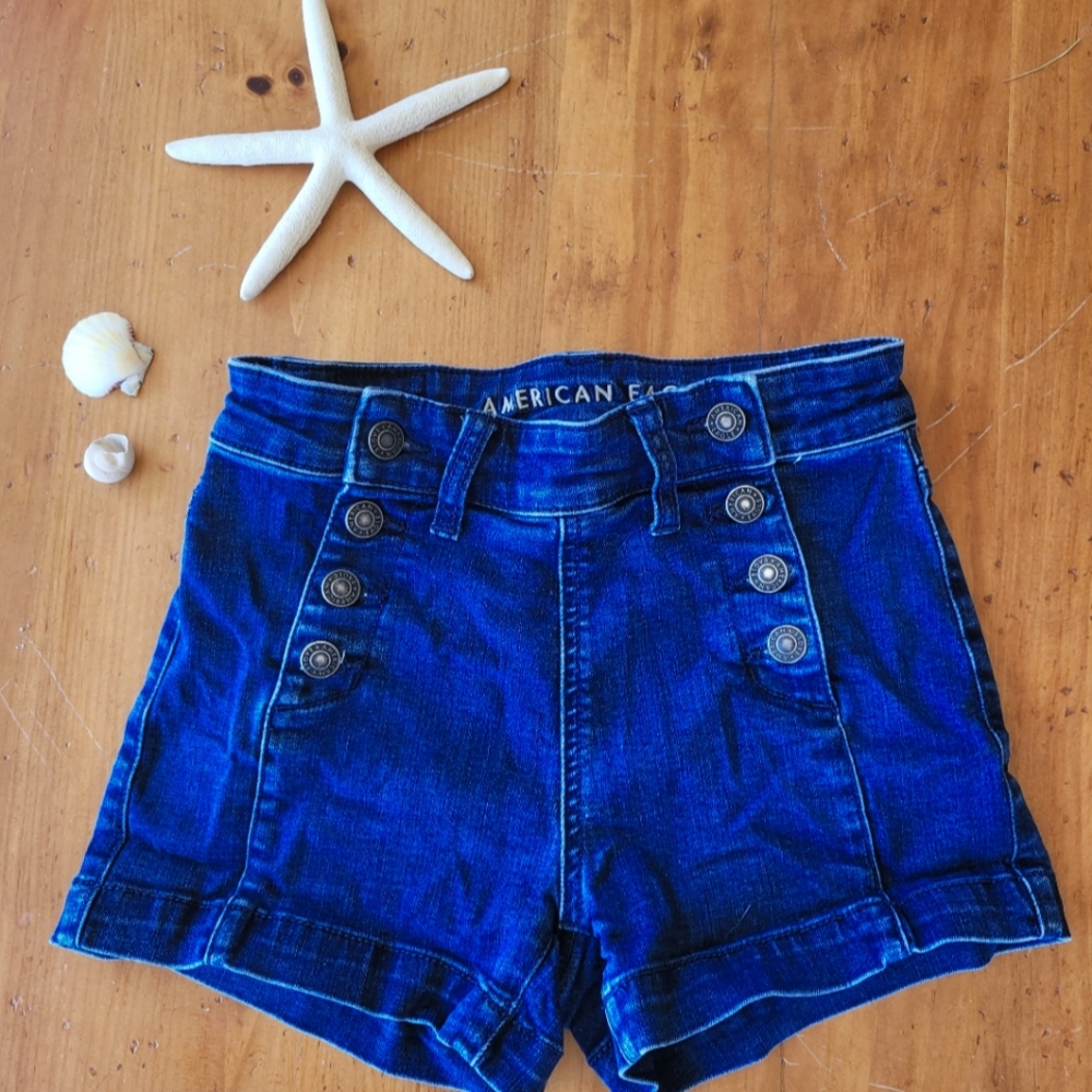 American eagle high rise shortie